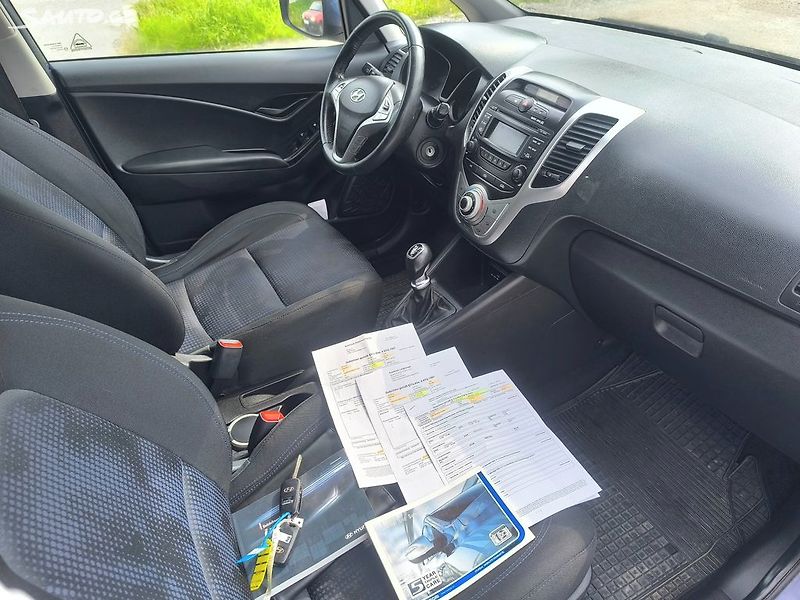 Hyundai ix20 KRÁSNÝ,100TKM,SERVISKA,1MAJ67L - fotka 8 z 24
