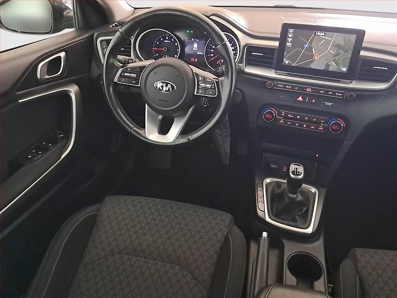Kia Ceed (2018) 1.0 T-GDI, Serv.kniha, Navi - fotka 7 z 28