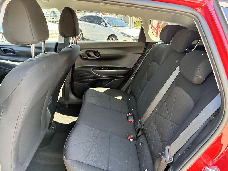 Hyundai Bayon 1.0T-GDi 88kW DCT MHEV SMART - fotka 14 z 33