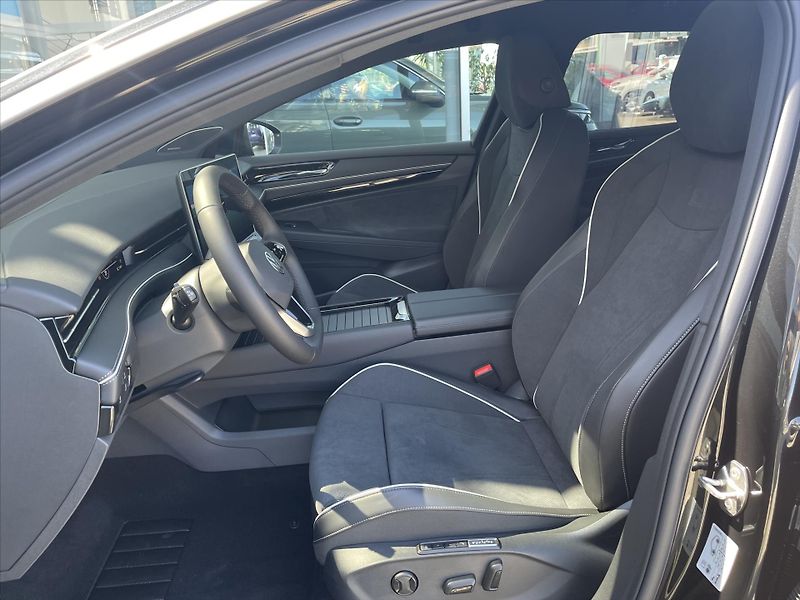 Volkswagen ID.7 Tourer (2025) 86kW, 210kW  Pro S People - fotka 10 z 14