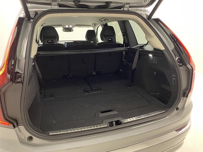 Volvo XC90 (2026) B5 AWD AUT BRIGHT PLUS 7míst - fotka 5 z 70