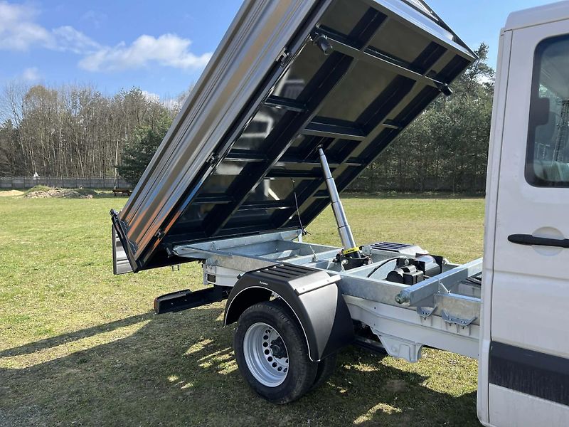 Volkswagen Crafter (2015) 2.0 TDi tupláky  7 mist tažné - fotka 13 z 15