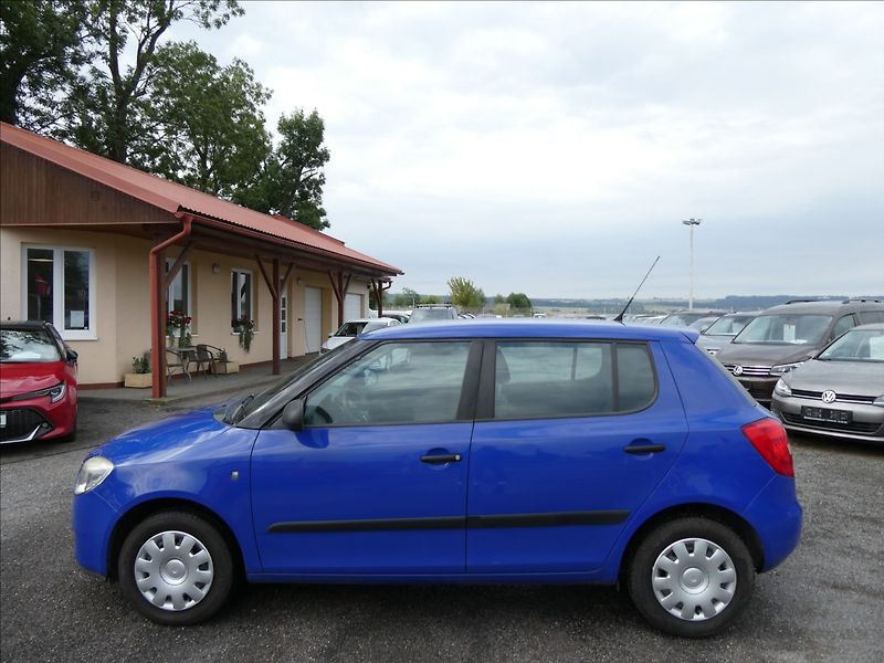 Škoda Fabia 1,2 HTP 1.MAJITEL, klimatizace - fotka 5 z 27