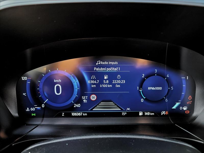Ford Kuga 2,0 D,ST-line,led,kůže - fotka 22 z 50