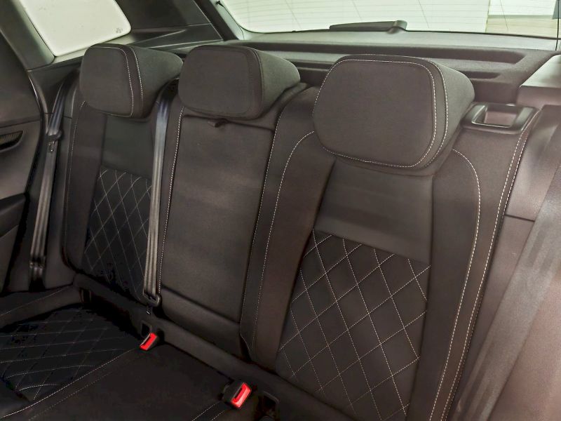 Škoda Karoq (2025) 2.0 TDI 110 kW DSG 4x4 Sportli - fotka 25 z 32