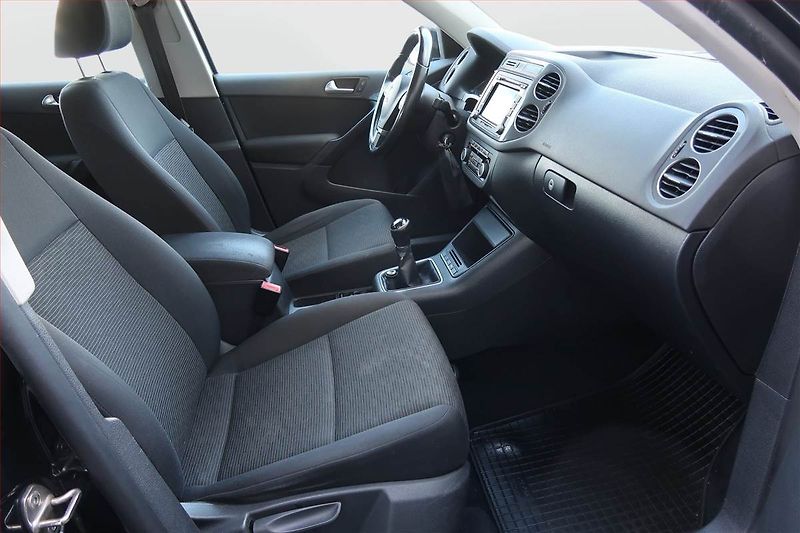 Volkswagen Tiguan (2012) 2.0 TDI, Tempomat - fotka 9 z 18