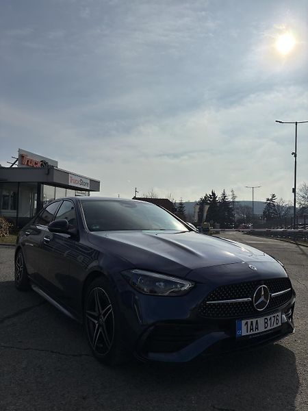 Mercedes-Benz Třídy C (2023) C 220d 4MATIC - fotka 2 z 13
