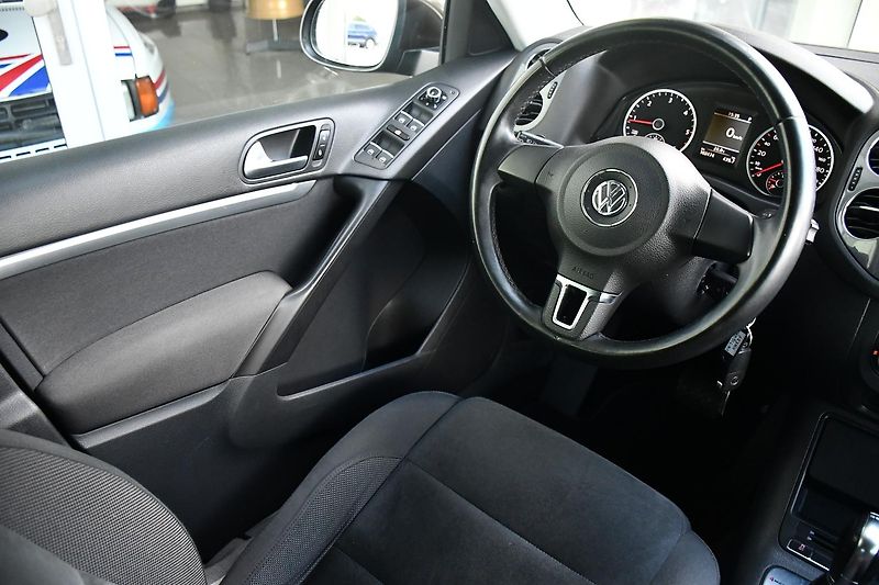 Volkswagen Tiguan 2.0TDi DSG 4MOTION - fotka 22 z 44
