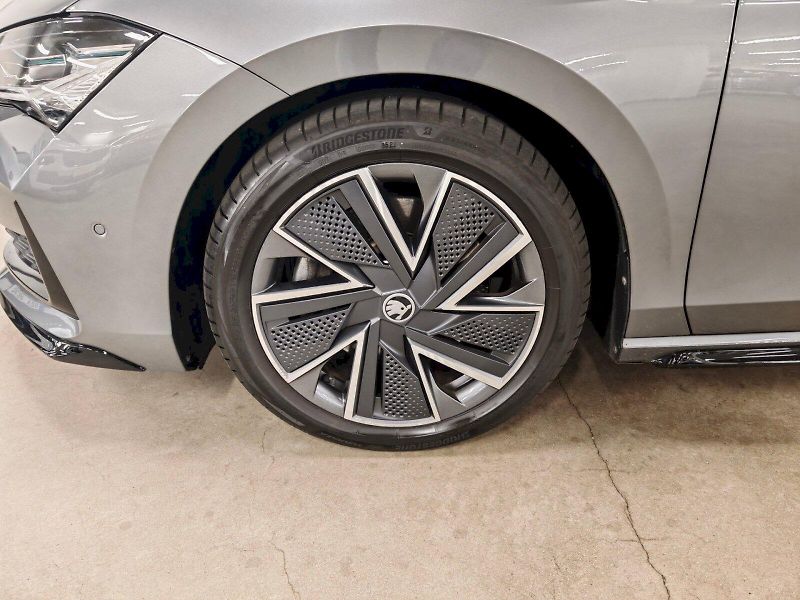 Škoda Superb (2025) 2.0 TDI 142 kW DSG 4x4 Sportli - fotka 35 z 35
