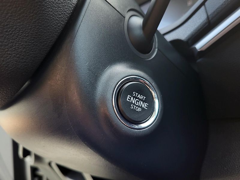 Škoda Karoq 2.0 TDi 85kW DSG AMBITION *ČR - fotka 23 z 43