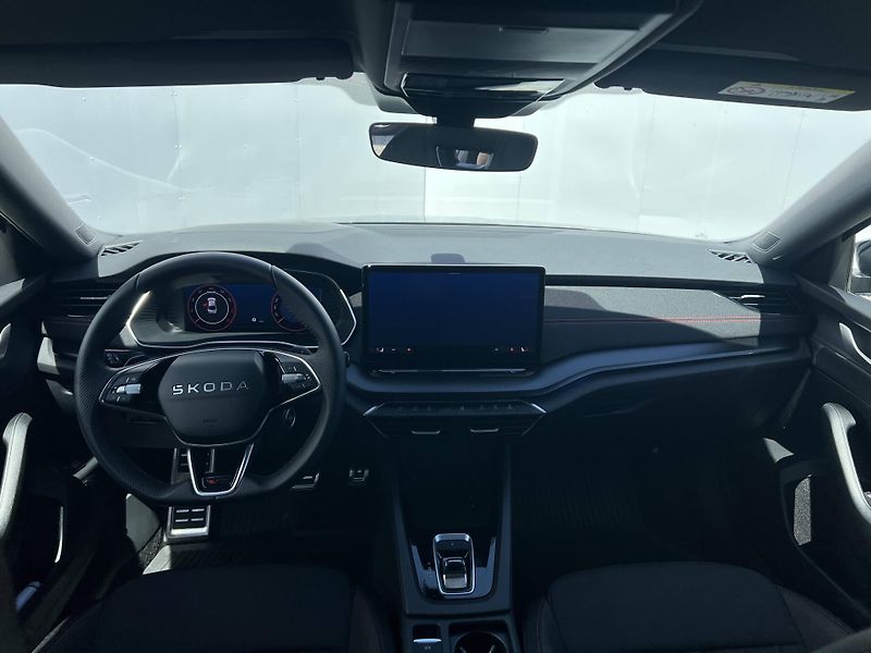 Škoda Octavia (2026) RS 7DSG 2,0TSI - fotka 6 z 23
