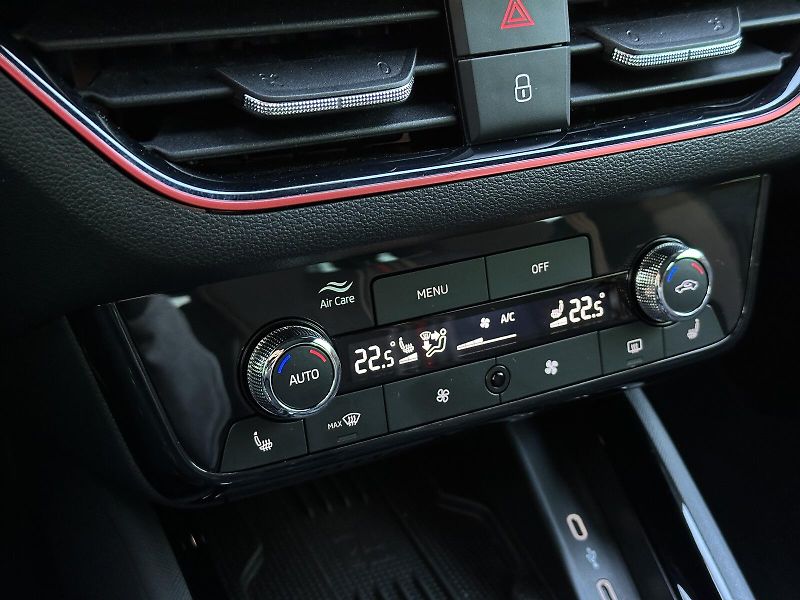 Škoda Scala 1.0TSi DSG 116PS Monte Carlo K - fotka 24 z 42