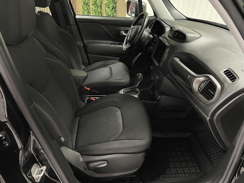 Jeep Renegade 1.3 T4 AT ČR 1.MAJ.SERVIS NAVI - fotka 13 z 23