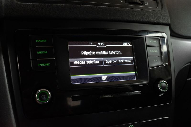 Škoda Yeti 1.2 TSI 81kW *OFFROAD ACTIVE* - fotka 24 z 33