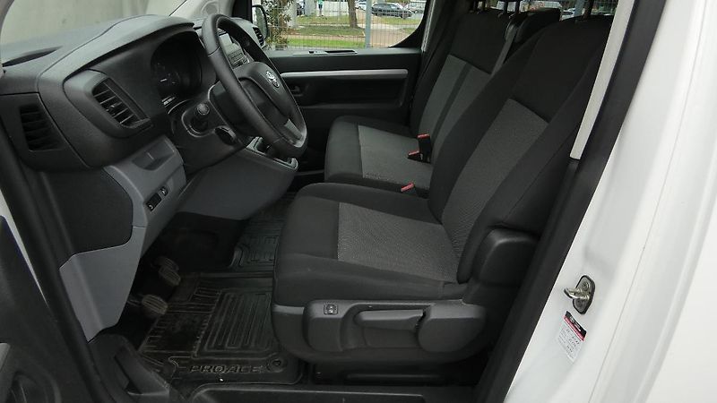 Toyota ProAce 2.0 D-4D 150k 1400kg L2 Crewca - fotka 16 z 23