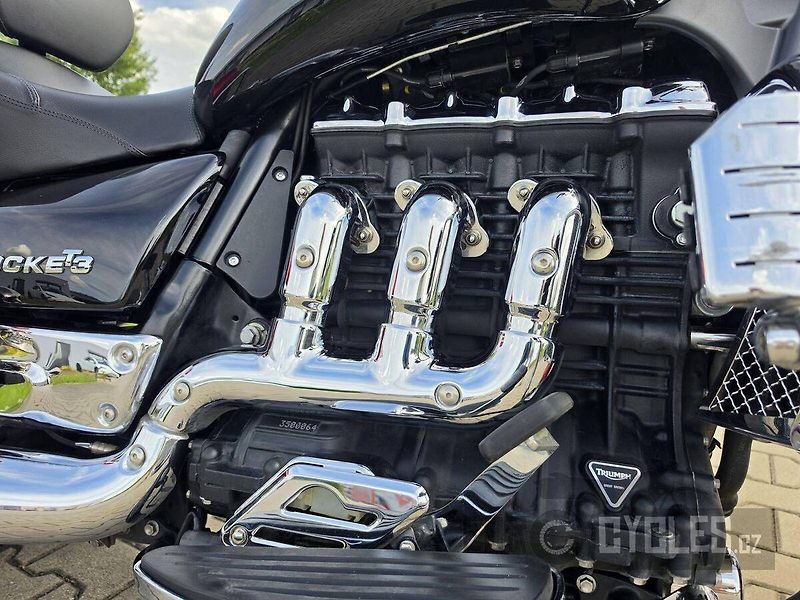 Triumph Rocket III Touring (2013) ABS - fotka 19 z 20