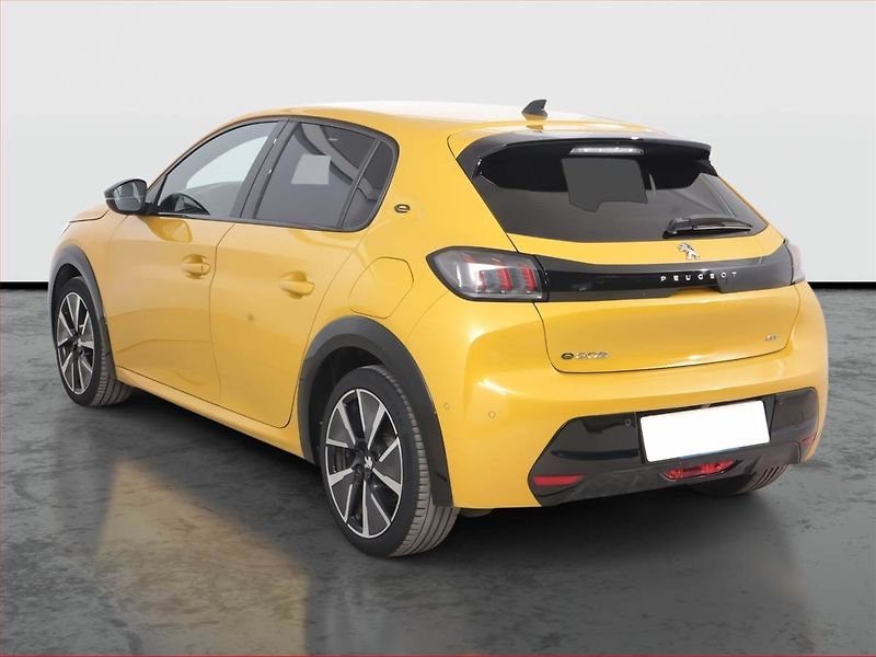 Peugeot 208 (2021) GT Pack 50 kWh, SoH 90% - fotka 4 z 18
