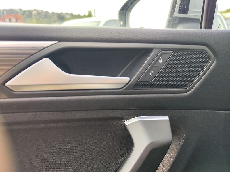 Volkswagen Tiguan Allspace 1.5 TSI/110kW Elegance DSG - fotka 35 z 37