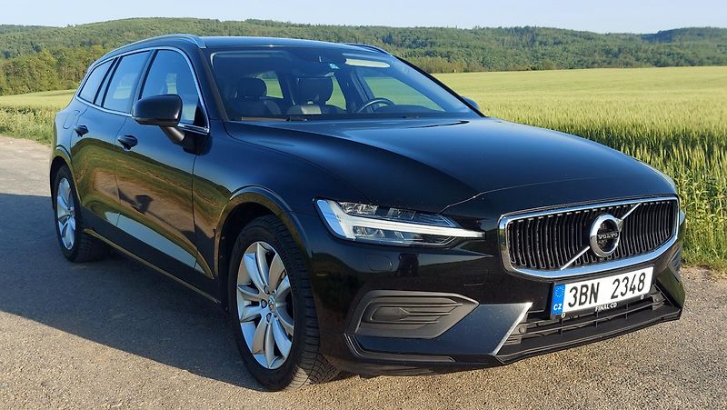 Volvo V60 (2019) Volvo V60, nové rozvody i STK - fotka 5 z 9