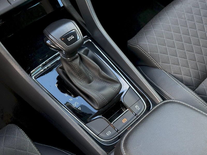 Škoda Karoq (2020) 1.5 TSI 110 kW DSG Style Plus - fotka 20 z 24