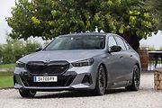 Varianta i5 M60 xDrive je působivá, ale jízdu si moc neužijete