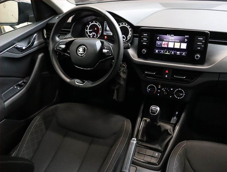 Škoda Kamiq (2023) Ambition Plus 1.0 TSI, ČR - fotka 7 z 15