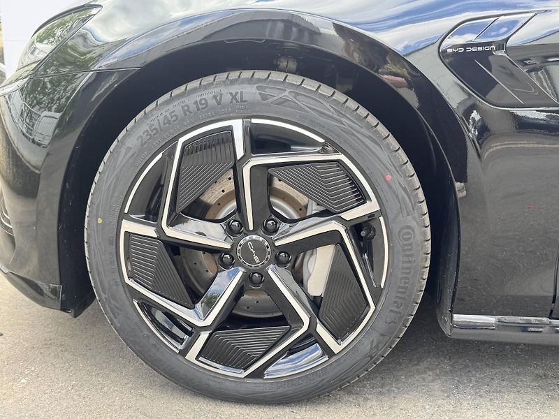 BYD Seal (2026) Excellence AWD 82 kWh - fotka 11 z 26