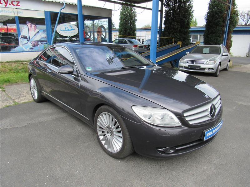 Mercedes-Benz CL 5,5 550 Elegance 285 KW - fotka 3 z 36