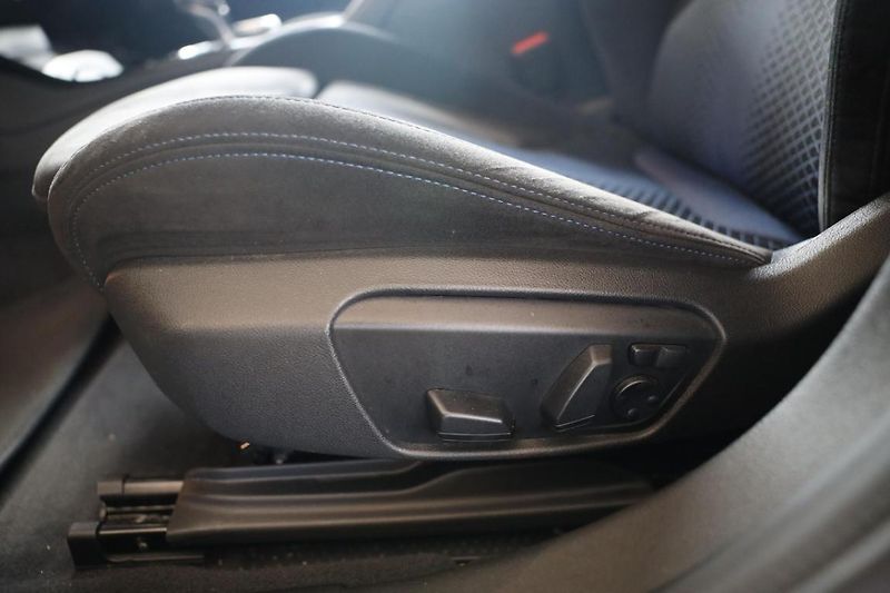 BMW Řada 2 M235i xDrive Gran Coupé - fotka 22 z 26