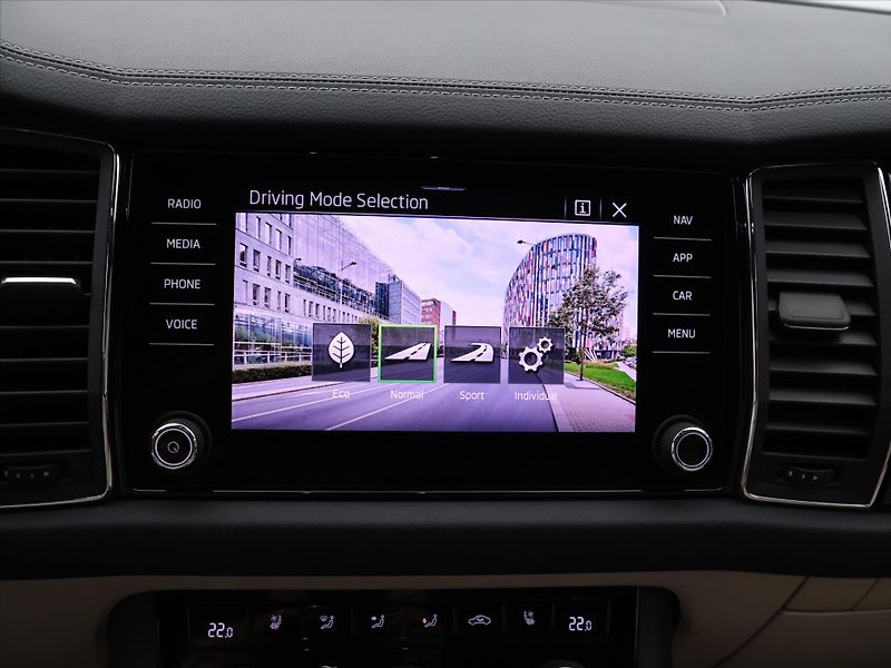 Škoda Kodiaq 2,0 TDI 110kW L&K DSG DPH LED - fotka 22 z 33