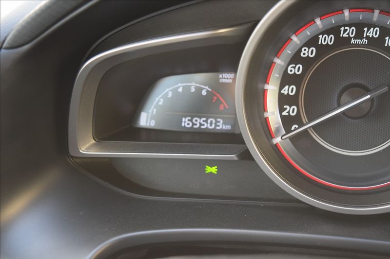 Mazda 3 2,0 SKYACTIV-G 88KW ALU NAVI - fotka 27 z 43