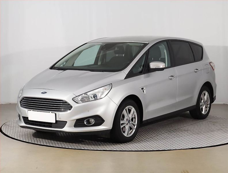 Ford S-MAX (2018) 2.0 EcoBlue, Navi, Tempomat - fotka 2 z 23
