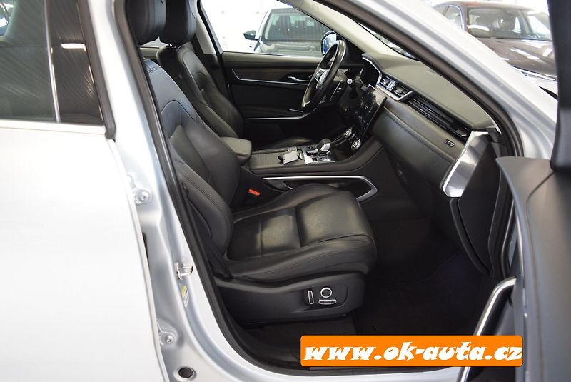 Jaguar F-Pace 2.0 D AWD S 83 000 KM 2021 - fotka 16 z 65
