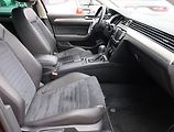 Volkswagen Passat (2016) Highline 2.0 TDI, Automat - náhled 9