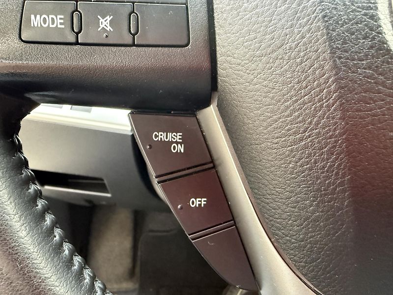 Mazda 3 2.0 Exclusive-Line AUTOMAT - fotka 29 z 33
