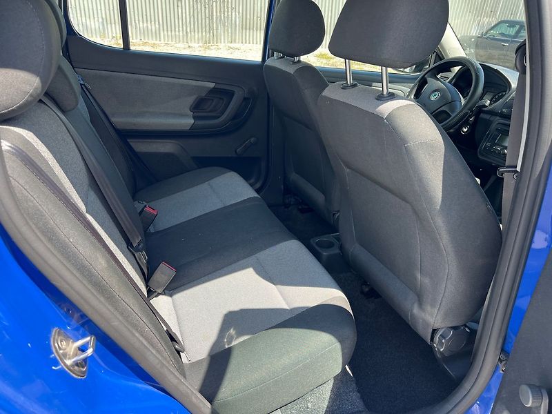 Škoda Fabia 1.2 HTP - fotka 11 z 15