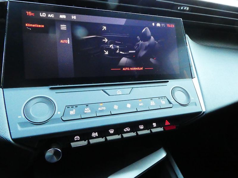 Peugeot 308 SW ACTIVE PT 130k EAT8 - fotka 23 z 26
