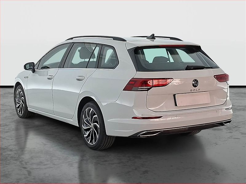 Volkswagen Golf (2022) Style 1.5 TSI, ČR,1.maj, Navi - fotka 4 z 18