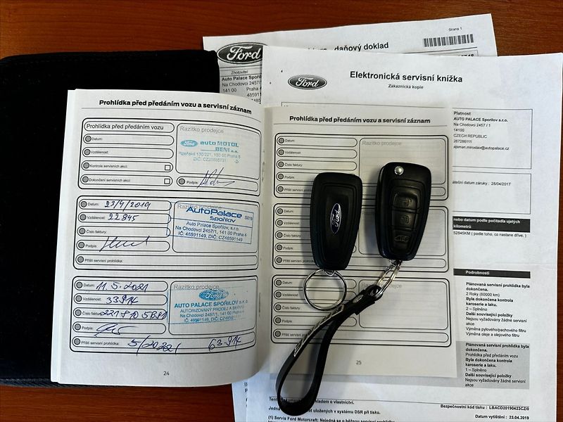 Ford Tourneo Custom 2,0 TDCi 96kW-CZ-DPH-SERVIS!! - fotka 45 z 45