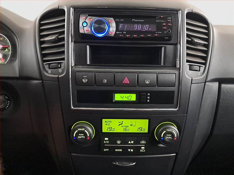 Kia Sorento (2009) 2.5 CRDi, 4X4, nová STK - fotka 12 z 14