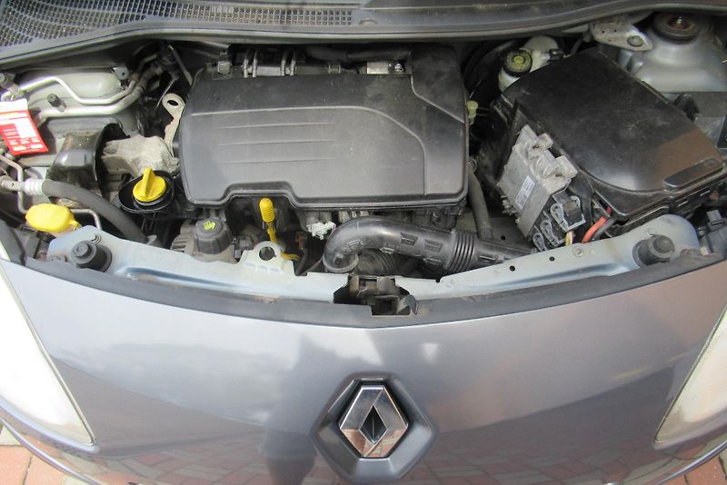 Renault Twingo 1.1i KLIMA SADA KOL - fotka 16 z 18