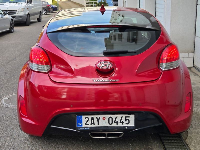 Hyundai Veloster (2012) 1.6 GDI Nové v ČR Serviska - fotka 7 z 30