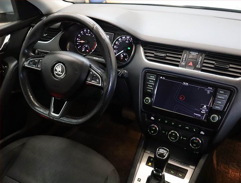 Škoda Octavia (2016) Style 2.0 TDI, Automat - fotka 7 z 20