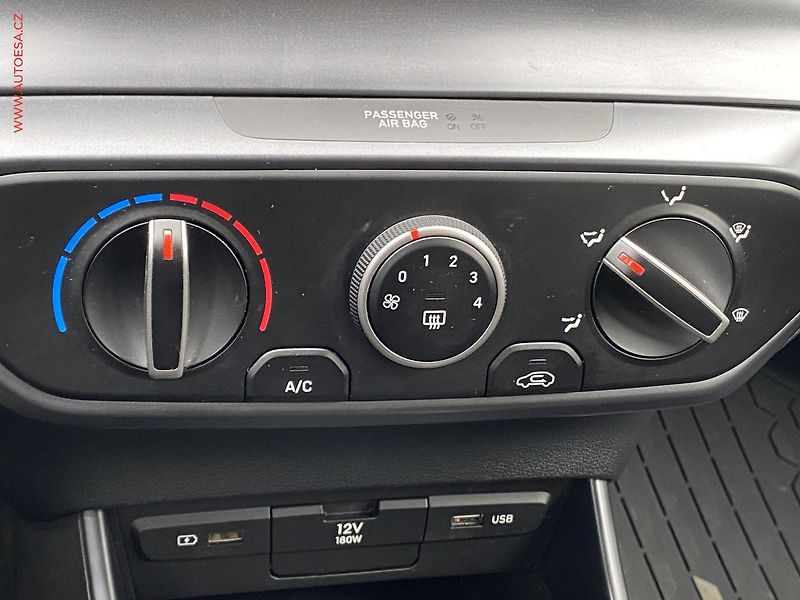 Hyundai i20 (2023) 1.0 T-GDi, 1.maj,ČR, Smart - fotka 16 z 21