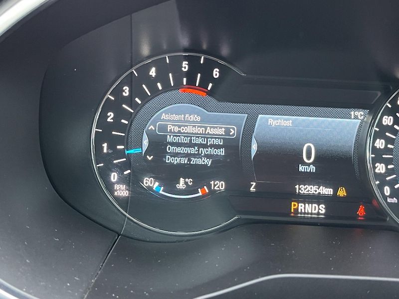 Ford S-MAX (2020) 2.0 110kw, Fordpass, Navi - fotka 16 z 23