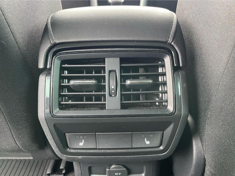 Škoda Karoq 1.5 TSi DSG 7st. SELECTION - fotka 13 z 30
