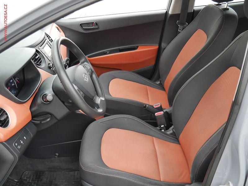 Hyundai i10 (2014) 1.0i, ČR, AC, temp - fotka 9 z 18