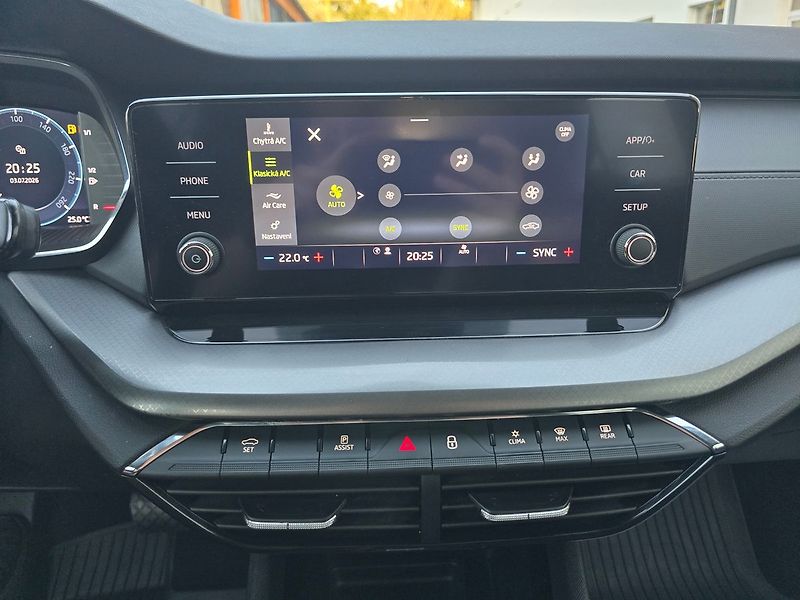 Škoda Octavia 2.0TDi 110kW DSG 1.Maj. ČR - fotka 18 z 39