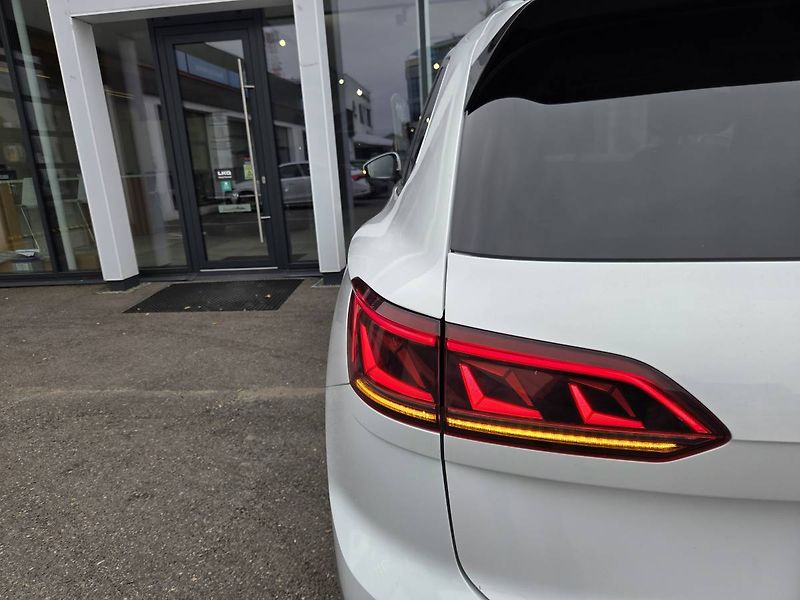 Volkswagen Touareg (2019) 3.0 TDI 210kW Vztduch/Noční vi - fotka 7 z 44