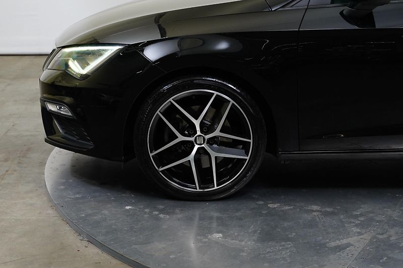 Seat Leon - fotka 10 z 26